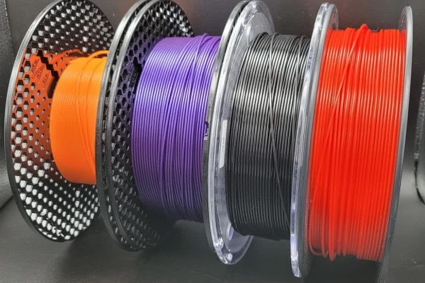 انواع فیلامنت پرینتر سه بعدی شامل PLA ABS و PETG